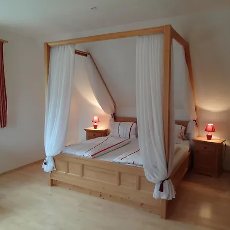Zotter Apartment *